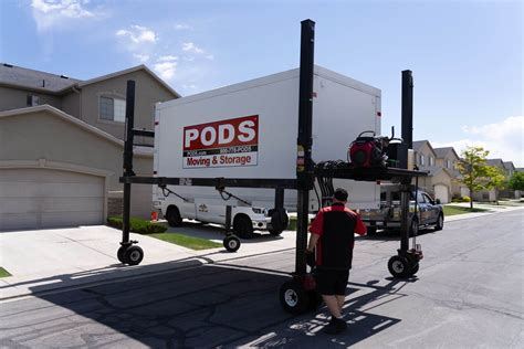 does pods move internationally.